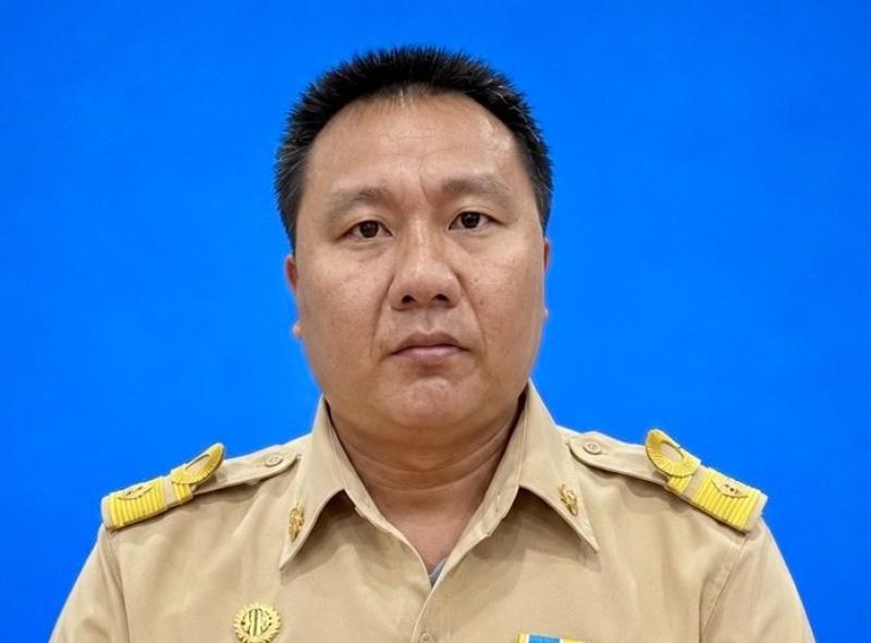 นายสุรชาติ แซ่ซิน