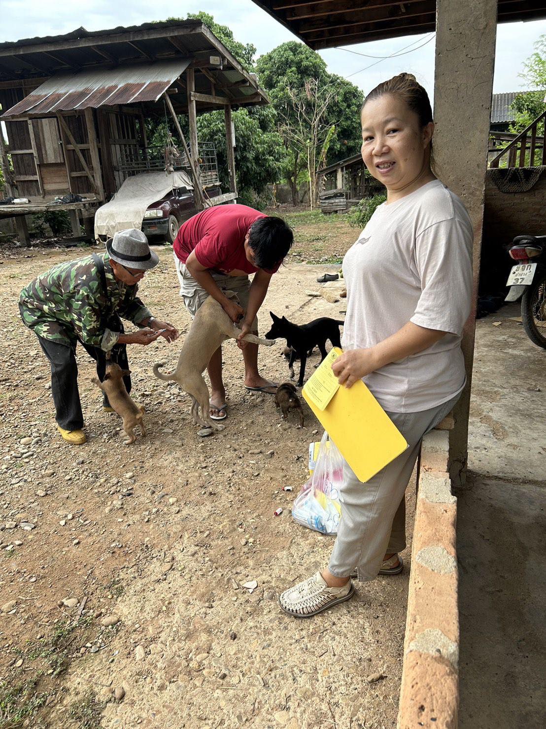 ภาพประกอบ: โครงการสัตว์ปลอดโรคคนปลอดภัยจากโรคพิษสุนัขบ้า ประจำปี 2567