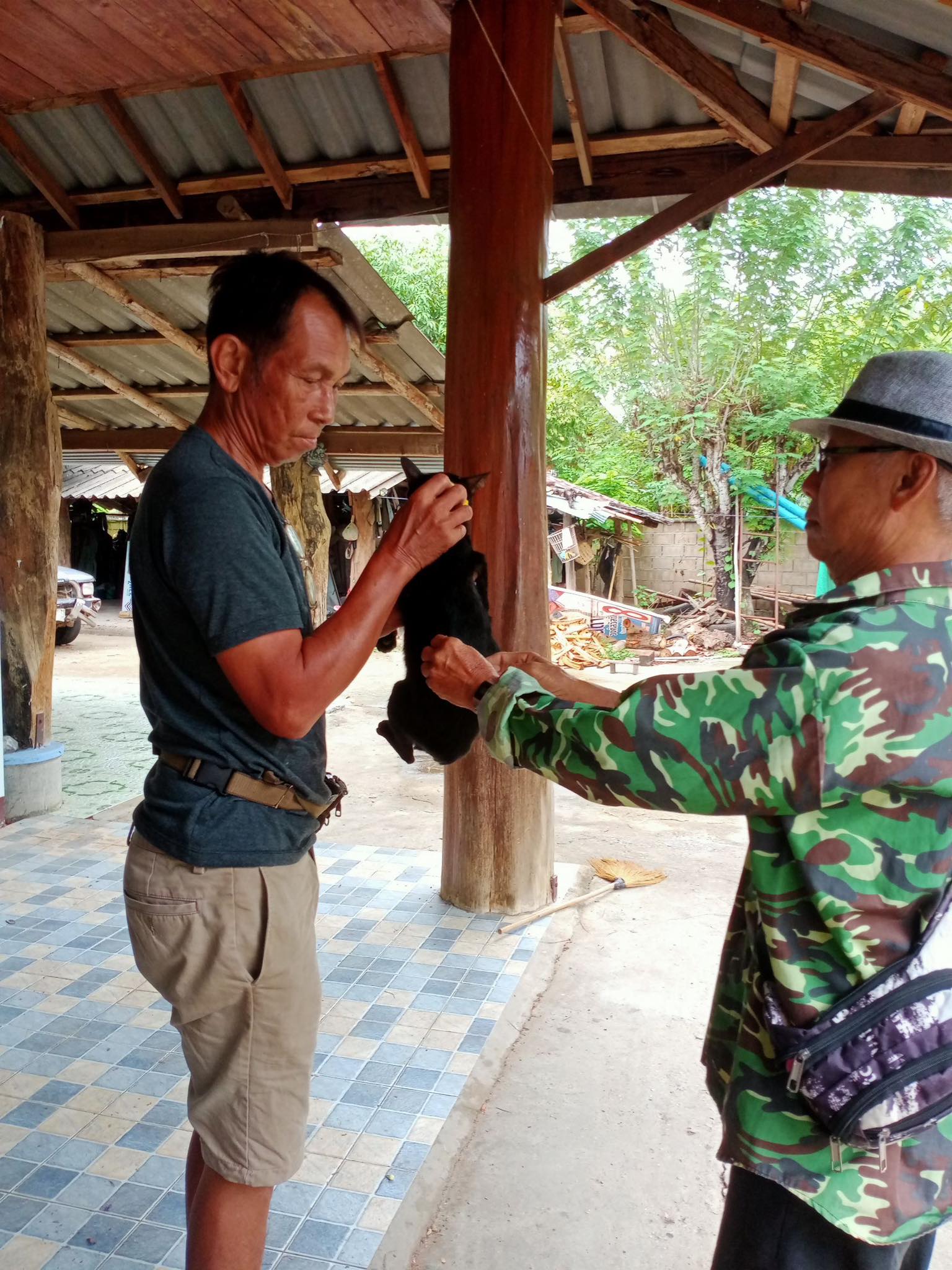 ภาพประกอบ: โครงการสัตว์ปลอดโรคคนปลอดภัยจากโรคพิษสุนัขบ้า ประจำปี 2567