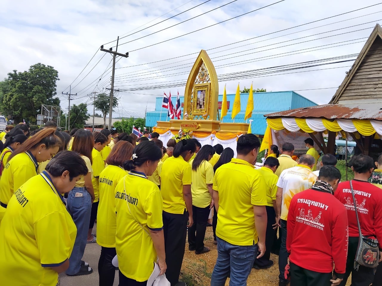 ภาพประกอบ: โครงการวัด ประชา รัฐ สร้างสุข ได้กำหนดจัดกิจกรรม องค์การบริหารส่วนตำบลปงเตา“รวมพลังสร้างสัปปายะสู่วัตด้วยวิถี 5ส (Big Cleaning Day) พร้อมด้วยพิธีเจริญพระพุทธมนต์และเจริญจิตภาวนา เพื่อถวายเป็นพระราชกุศล เนื่องในโอกาสวันเฉลิมพระชนมพรรษาของพระบาทสมเด็จพระเจ้าอยู่หัว เนื่องในโอกาสพระราชพิธีมหามงคลเฉลิมพระชนมพรรษา 6 รอบ 28 กรกฎาคม 2567