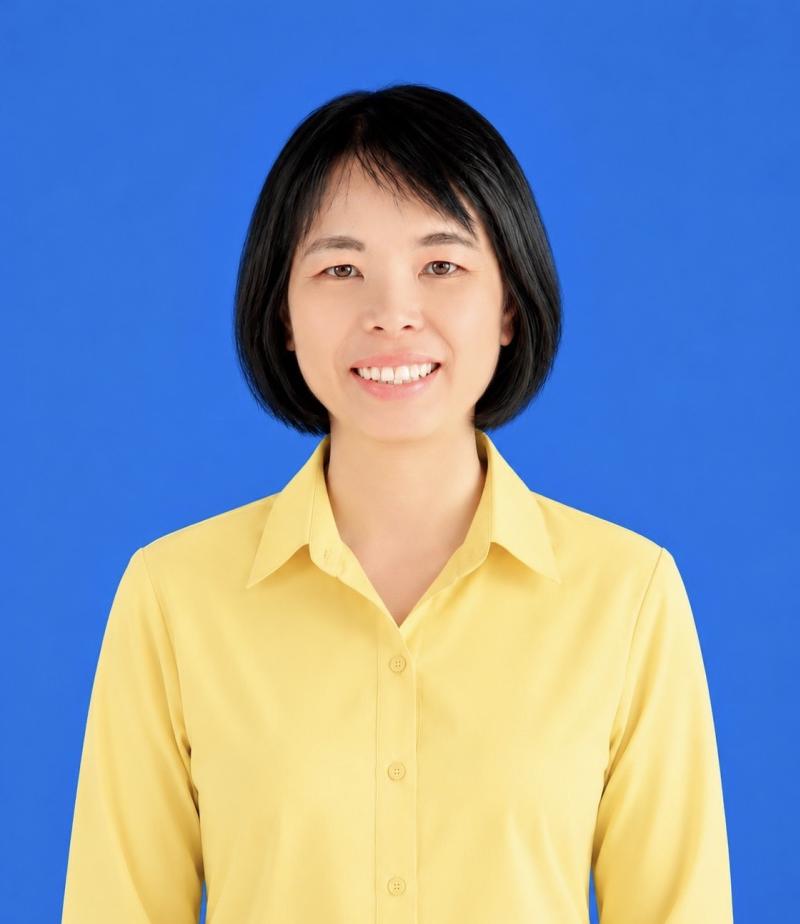 นางสุภาพร ธิปัญโย